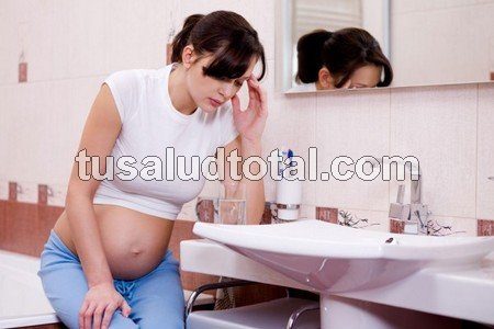 Los riesgos del herpes labial en el embarazo