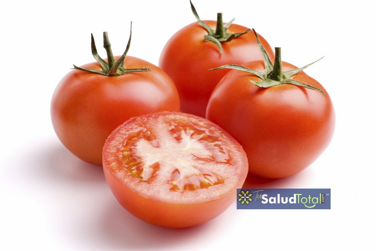 El tomate es un buen remedio casero para la presión alta