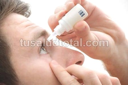 Cómo curar el ojo seco con lágrimas artificiales