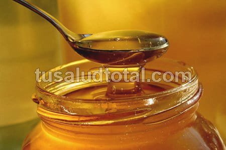 Remedios caseros para el resfriado común: miel de abejas