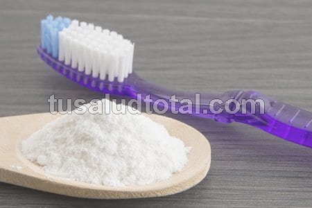 Blanqueamiento dental con bicarbonato de sodio