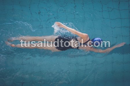 Consejos para el asma: practica natación